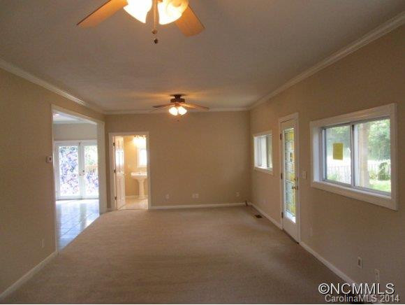 896 Jupiter Rd - Photo 8