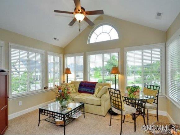 127 Summerfield Place - Photo 8