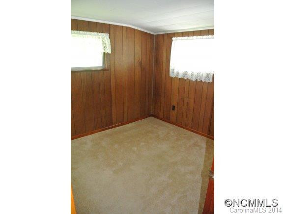 15 Brotherton Avenue - Photo 11
