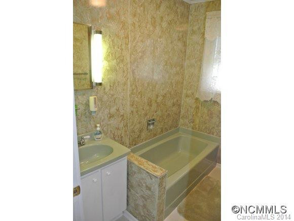 15 Brotherton Avenue - Photo 12