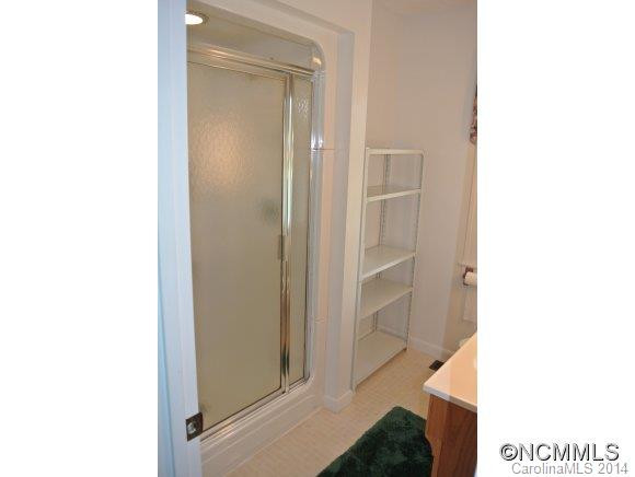 15 Brotherton Avenue - Photo 13