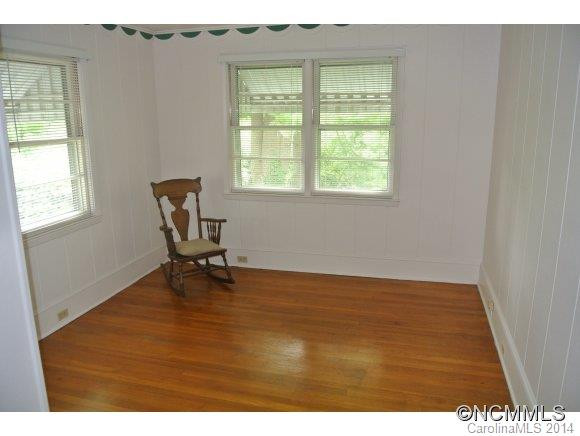 15 Brotherton Avenue - Photo 10
