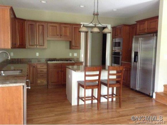 35 KING HEIGHTS DR - Photo 13