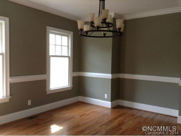 35 KING HEIGHTS DR - Photo 15