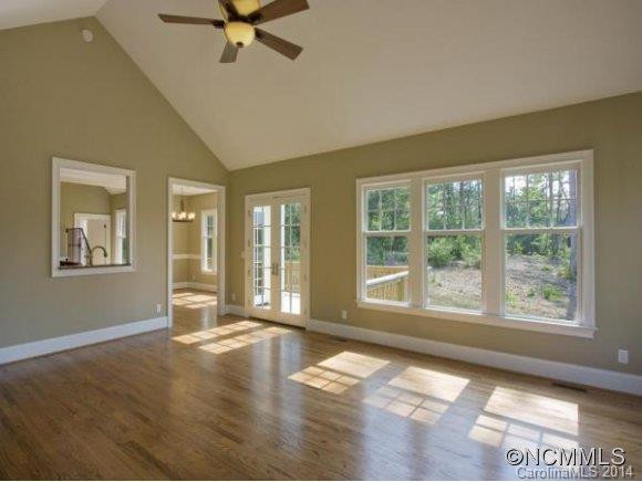 35 KING HEIGHTS DR - Photo 6