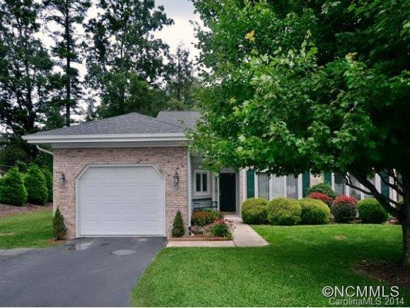 1 COUNTRY MEADOWS LANE