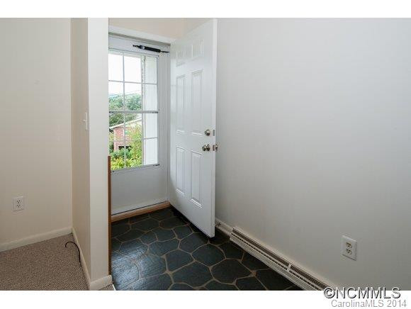 55 Lansing Lane - Photo 4