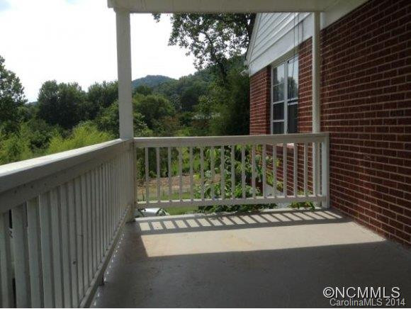 404 OLD HAW CREEK RD - Photo 2