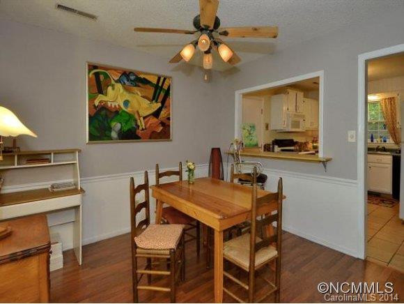 312 HEATHER COURT - Photo 3