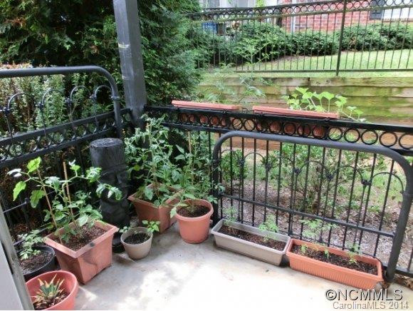 311 Appeldoorn Cir - Photo 8