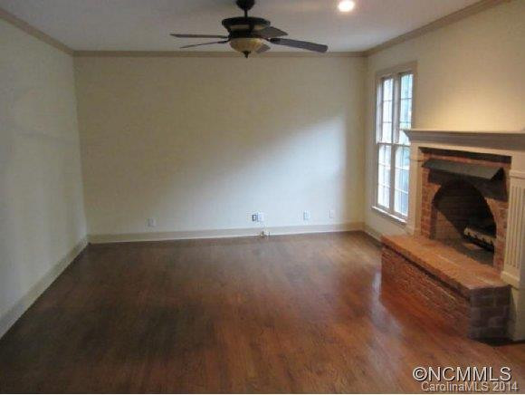 334 Fairforest Drive - Photo 3