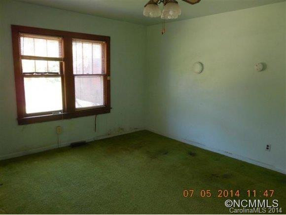 112 Sisk - Photo 2