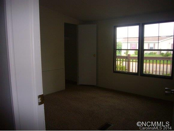 74 Goodman Rd. - Photo 9