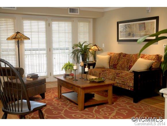 319 Bowling Park Road - Photo 3