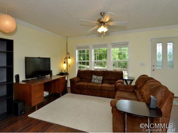 141 INGRAM LOOP - Photo 4