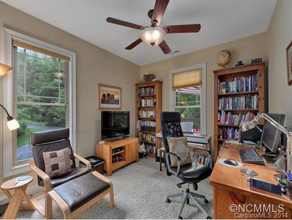 112 HAWKS LANDING - Photo 12