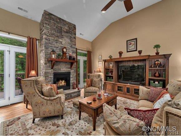 112 HAWKS LANDING - Photo 4