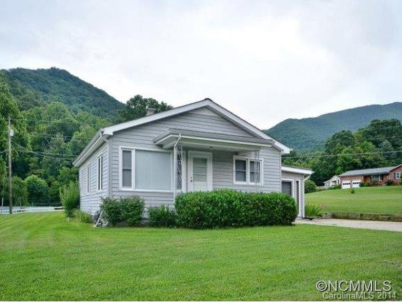 217 LEISURE LANE