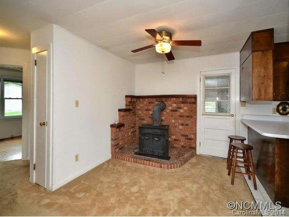 217 LEISURE LANE - Photo 6
