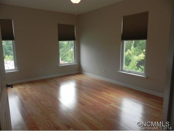 125 Clingman Ave. Unit 201 - Photo 6