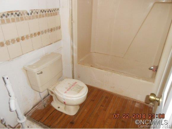  - Photo 5
