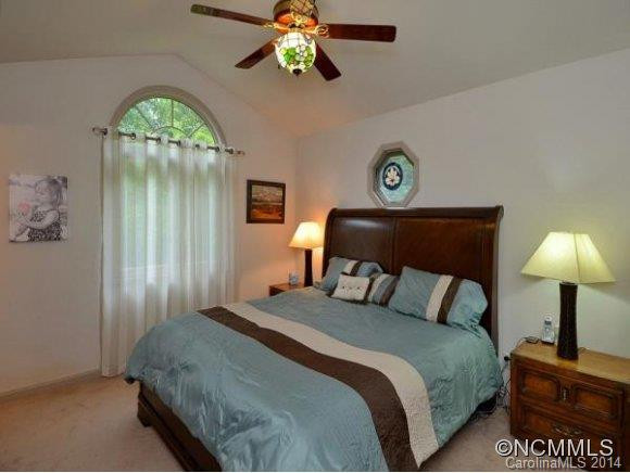 101 SPRING DRIVE - Photo 11