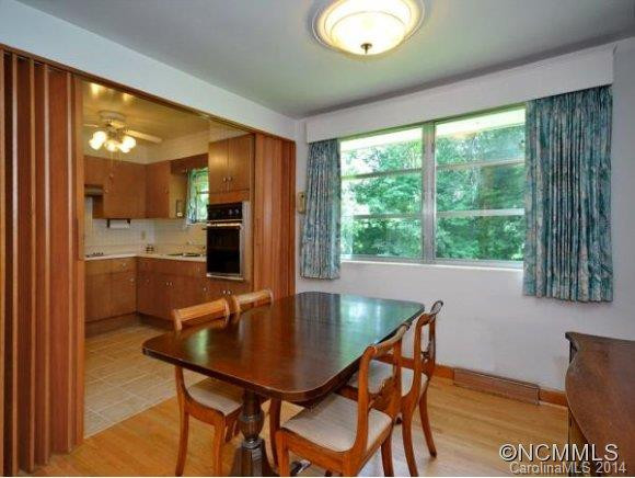 54 WEST OAKVIEW ROAD - Photo 9