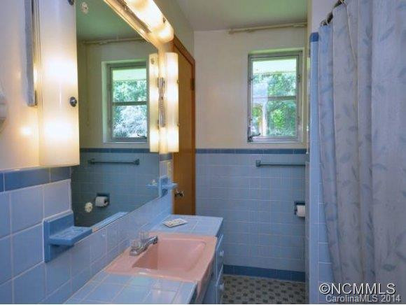 54 WEST OAKVIEW ROAD - Photo 10