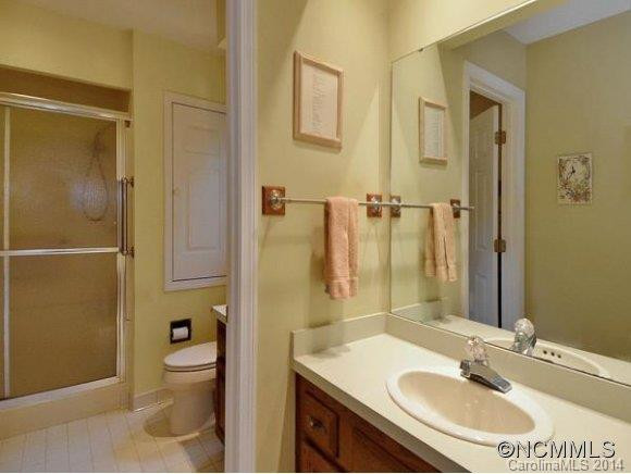 209 WHITE OAK DRIVE - Photo 11