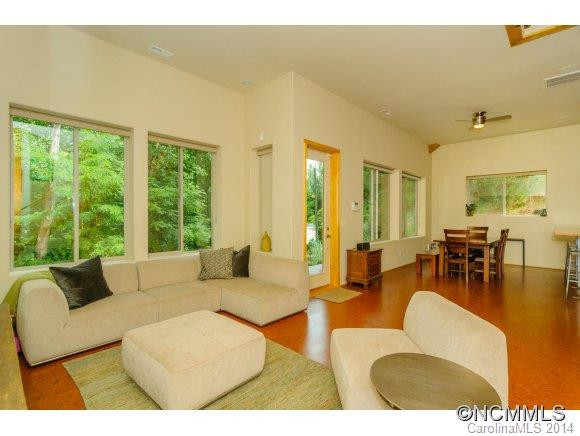 26 Desota Street - Photo 3