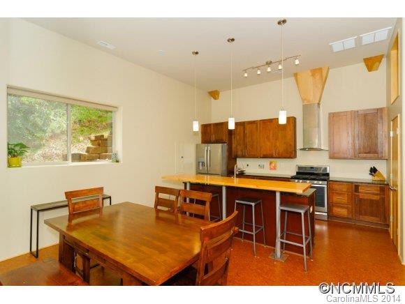 26 Desota Street - Photo 4