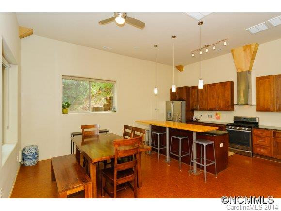 26 Desota Street - Photo 8