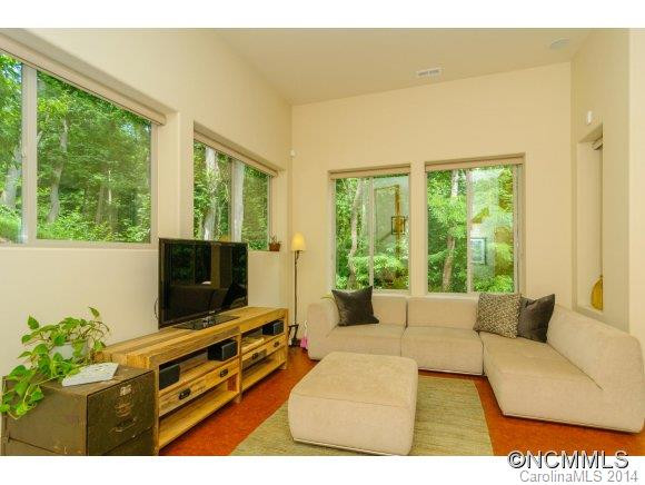 26 Desota Street - Photo 9