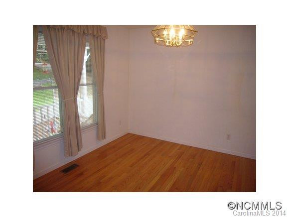 877 MOUNTAIN HAVEN DRIVE - Photo 4