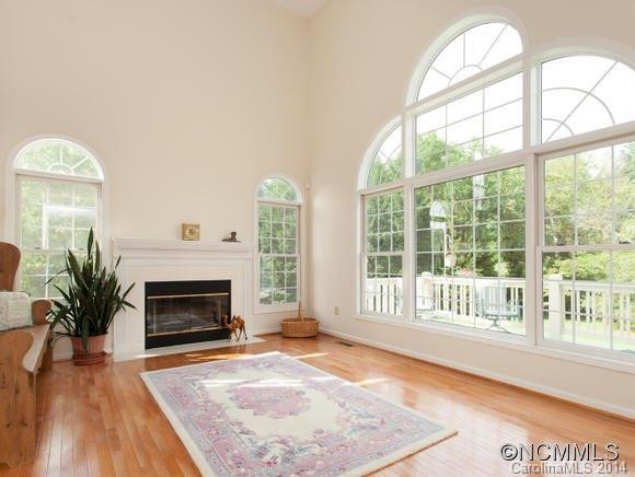 1009 Pin Oak Trail - Photo 3