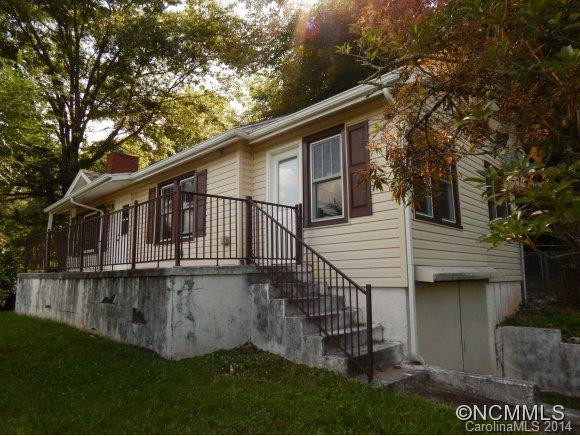 15 CARRILLON COURT