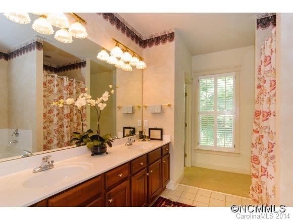 1304 Heathbrook Circle - Photo 10