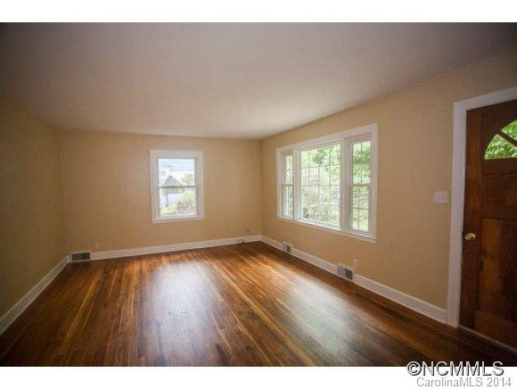 21 Rumbough Place - Photo 2