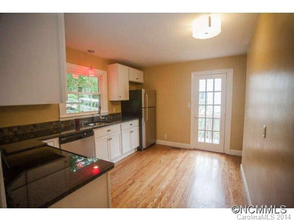 21 Rumbough Place - Photo 3