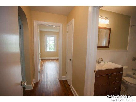 21 Rumbough Place - Photo 8