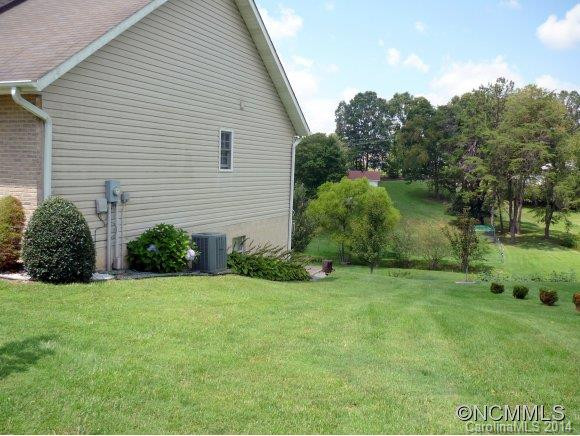 43 Lakeshore Drive - Photo 3