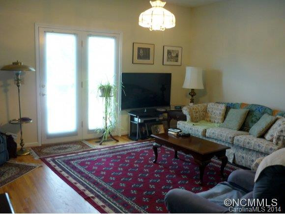 43 Lakeshore Drive - Photo 10
