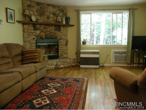 2392 Old Mars Hill Hwy - Photo 2