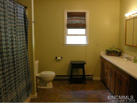 2392 Old Mars Hill Hwy - Photo 13