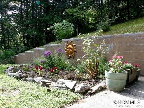 2392 Old Mars Hill Hwy - Photo 17