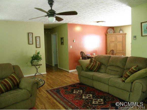 2392 Old Mars Hill Hwy - Photo 4