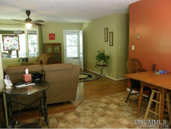 2392 Old Mars Hill Hwy - Photo 8