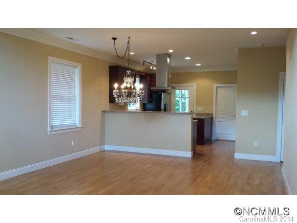 18 Trafalgar Cir - Photo 3