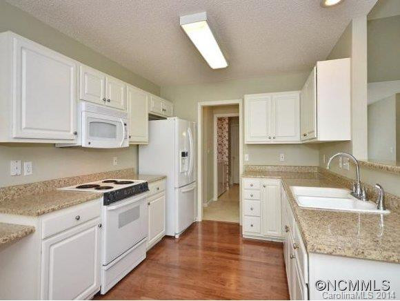 342 STONEHOLLOW RD - Photo 4