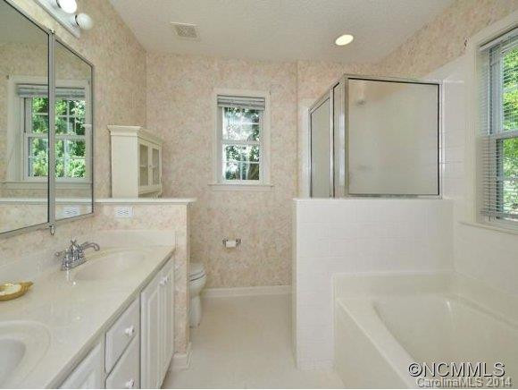 342 STONEHOLLOW RD - Photo 9